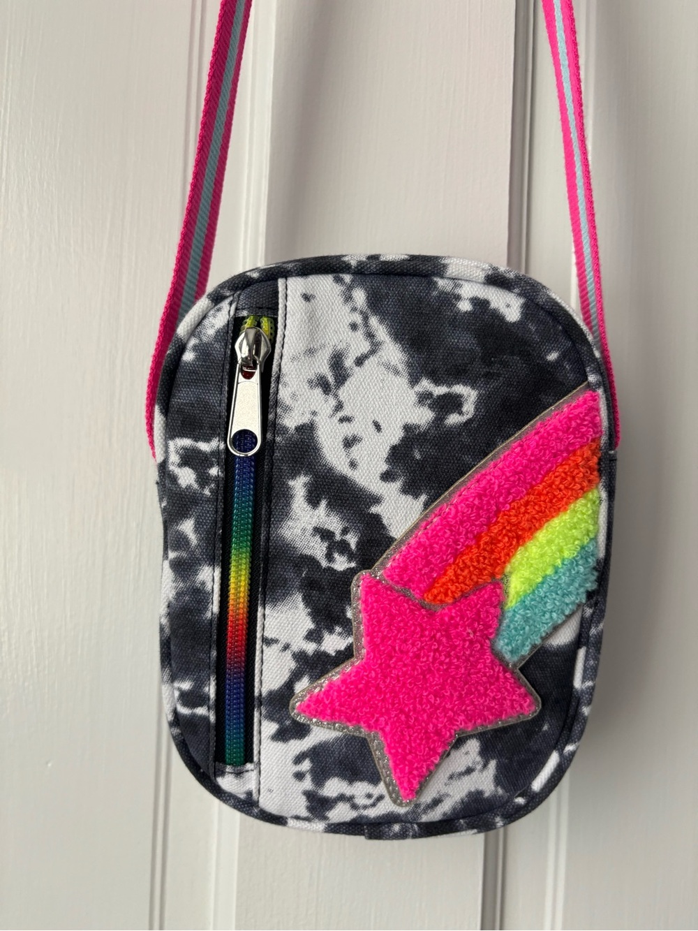 New Kids Tie-Dye Rainbow Shooting Star Crossbody Bag
